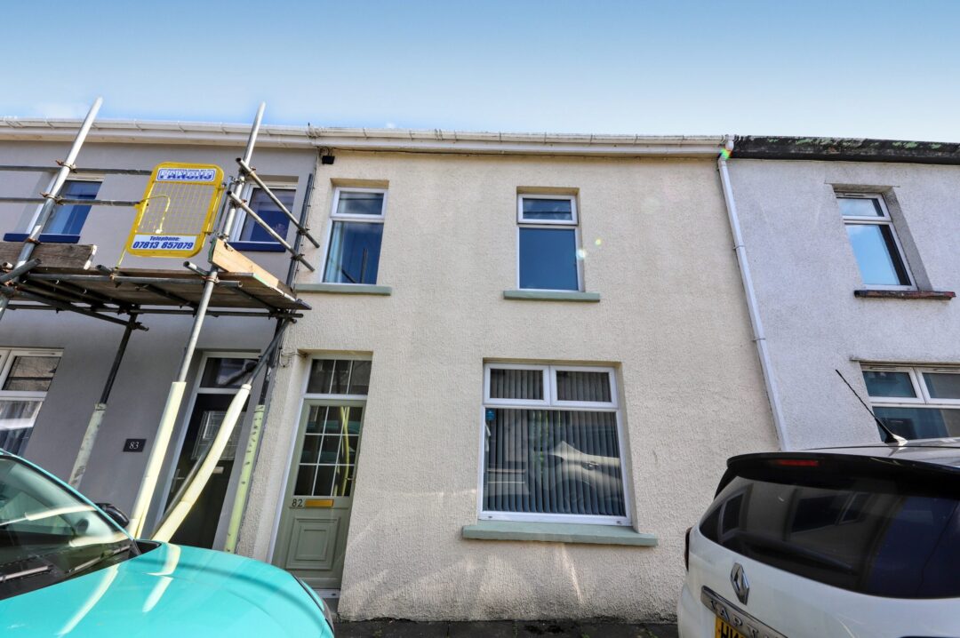 Bwllfa Road, Cwmdare, Aberdare,   CF44 8UF