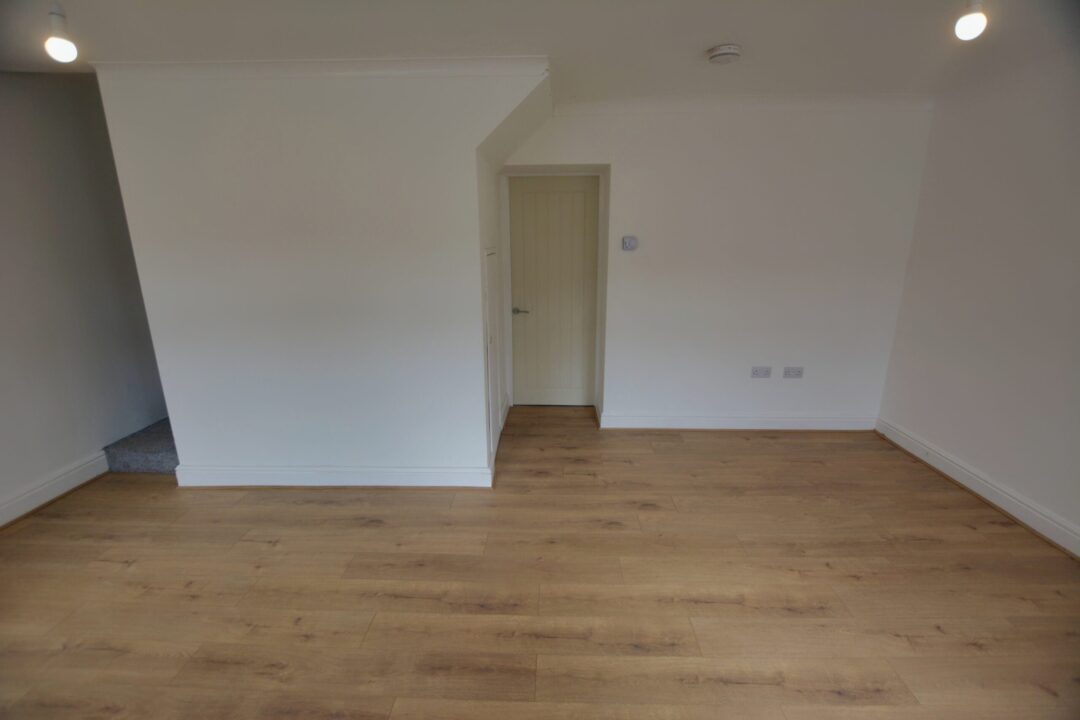 Pantyscallog Houses, Pant, Merthyr Tydfil,   CF48 2BY