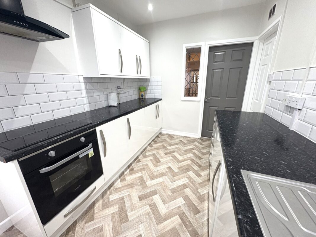 Lower Terrace, Cwmparc,  CF426HP