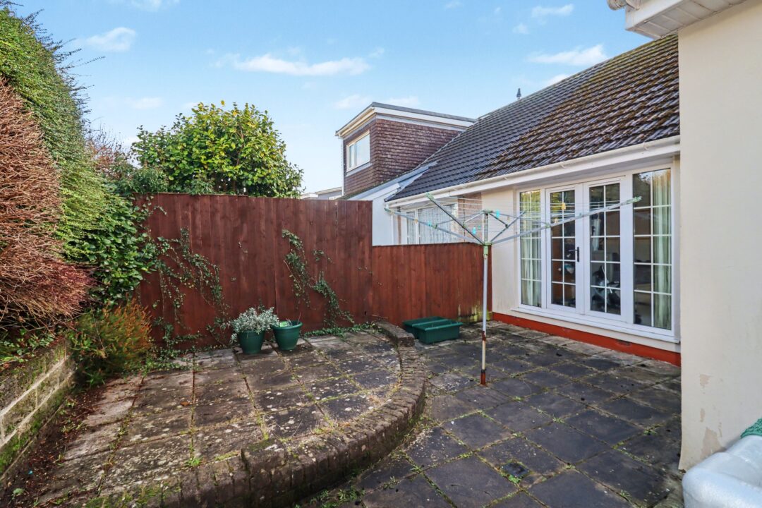 Whiterock Drive, Pontypridd,  CF37 2HA