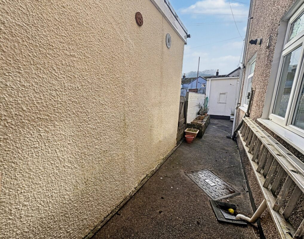 Tynybedw Street, , Treorchy,   CF42 6PY