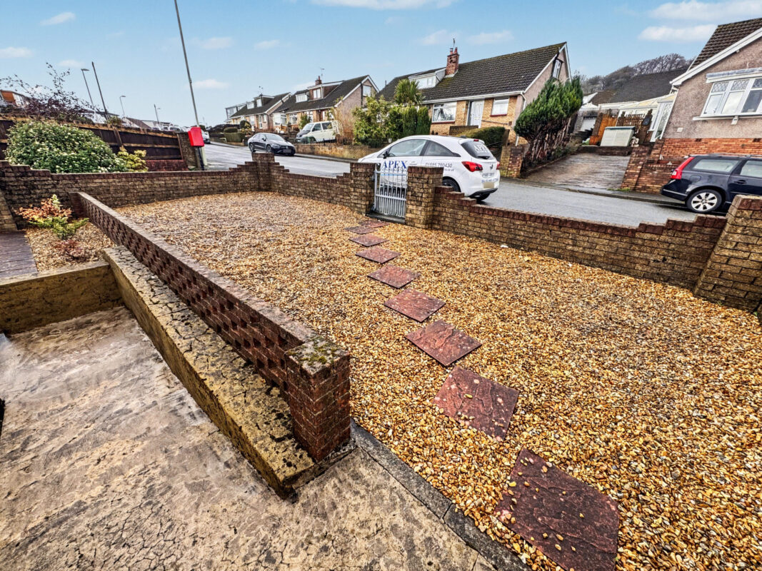 Whiterock Drive, Graigwen, Pontypridd,   CF37 2HA