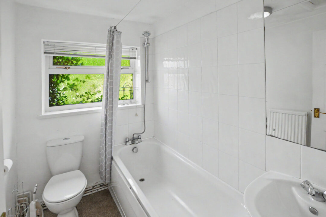 Llanwonno Road, Pontypridd, MID GLAMORGAN CF37 2SA UNITED KINGDOM