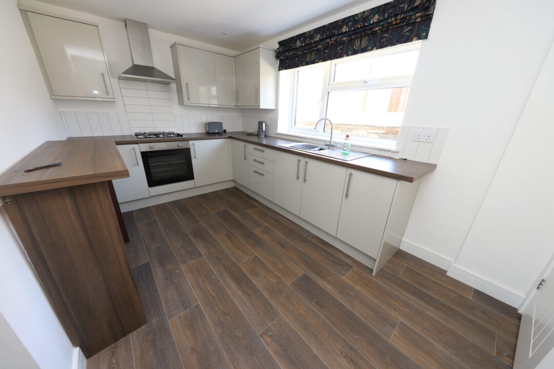 Exhibition Row, Llwydcoed, Aberdare,   CF44 0YD