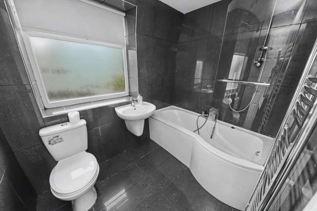 Heol Esgyn, Rhigos, Aberdare,   CF44 9BJ