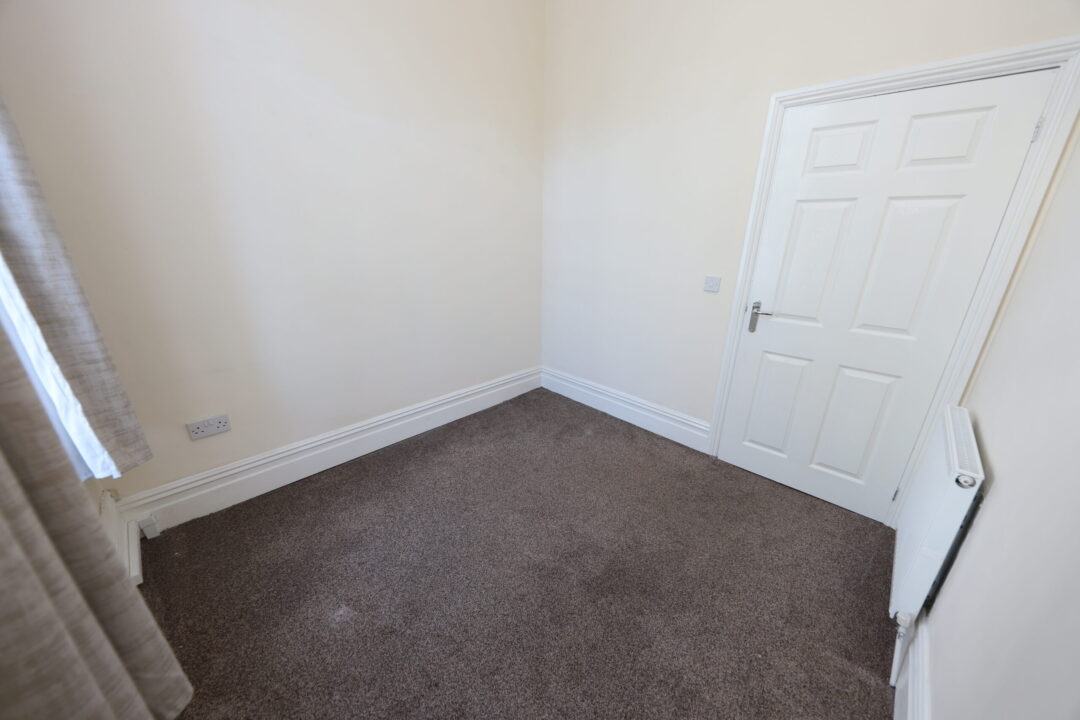 High Street, Aberdare,  CF44 7AA