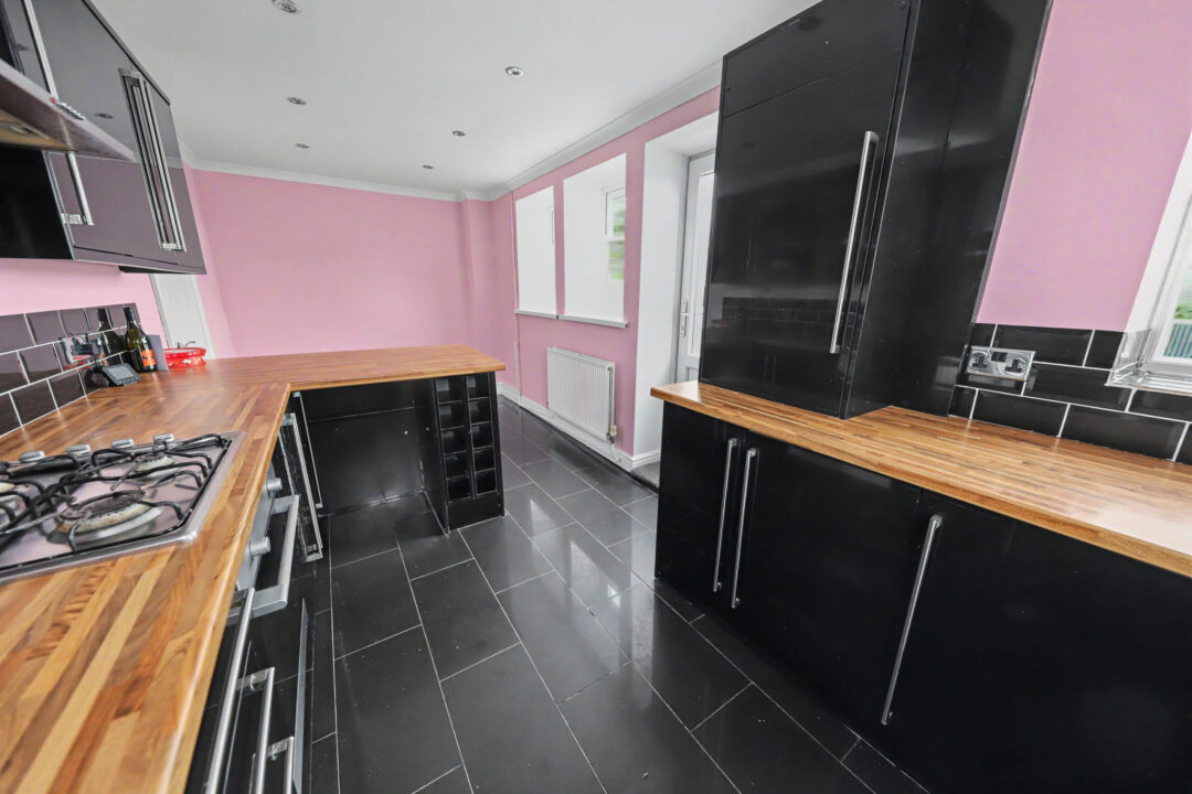 Heol Esgyn, Rhigos, Aberdare,   CF44 9BJ