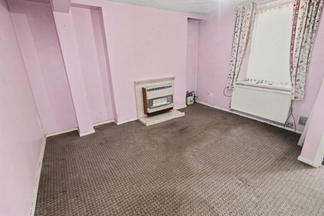 Deri, Bargoed,   CF81 9HT