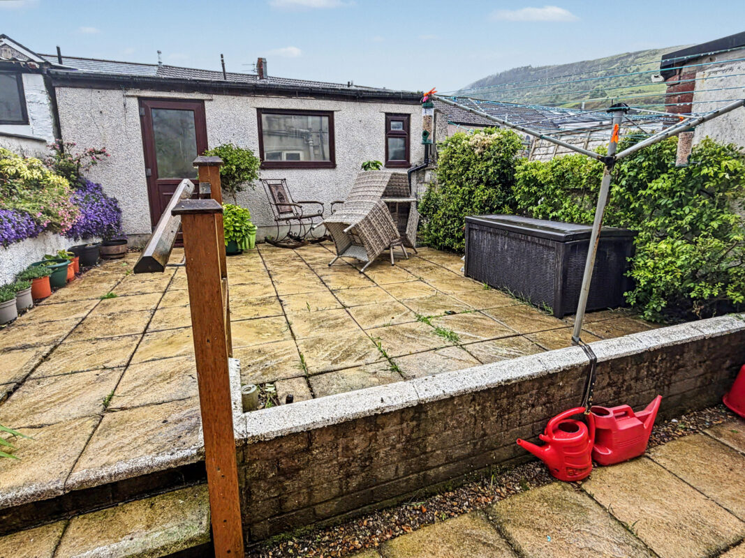 Parry Street, Ton Pentre, Ton Pentre,  Mid Glamorgan CF41 7AQ UNITED KINGDOM