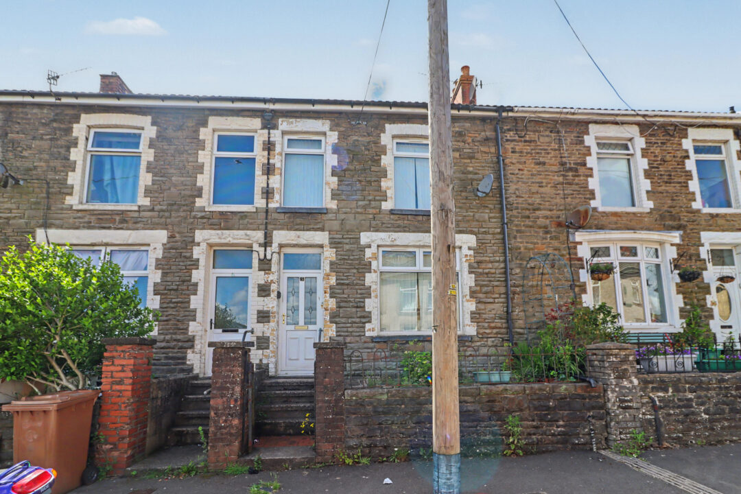 Baldwin Street, Bargoed,  CF81 8U