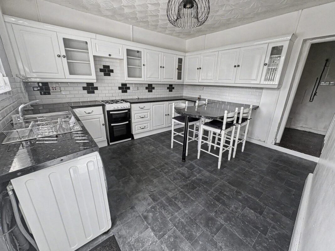 Brynhyfryd, Tylorstown,  CF43 3AR