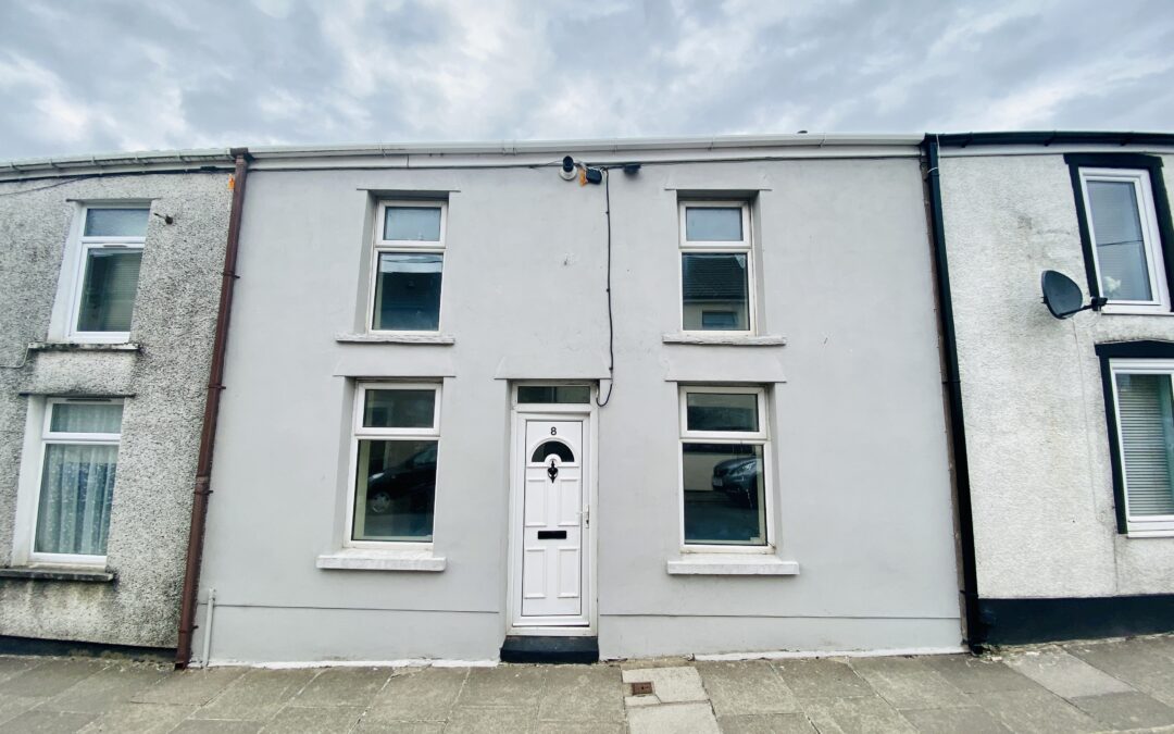 Bwllfa Road, Cwmdare, Abedare, CF44 8UG