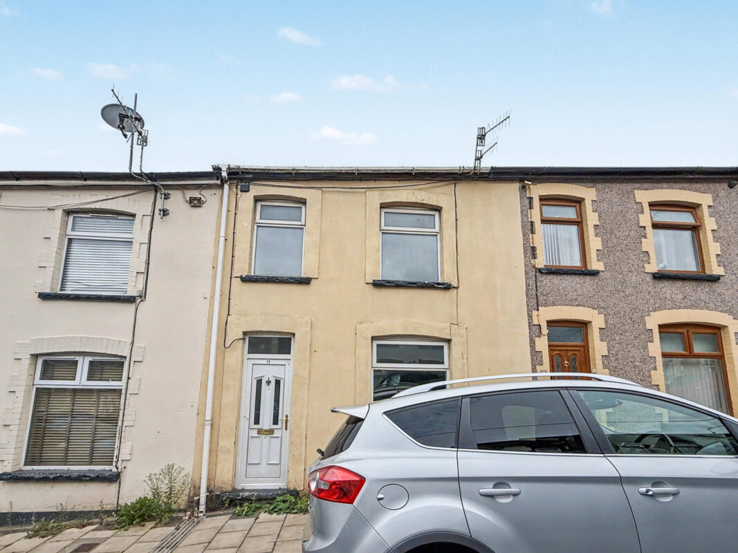 West Street, Bargoed, Caerphilly CF81 8RZ