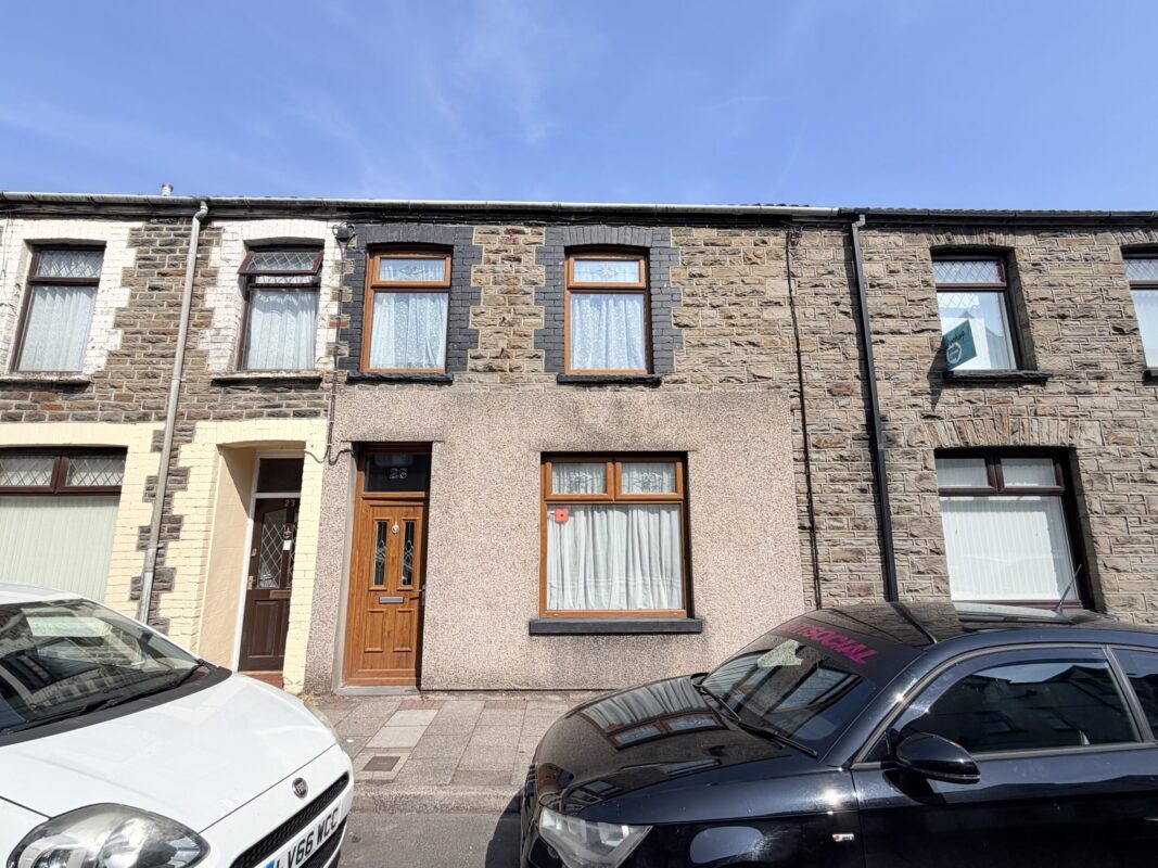 Robert Street, Ynysybwl, Pontypridd,  CF37 3DU