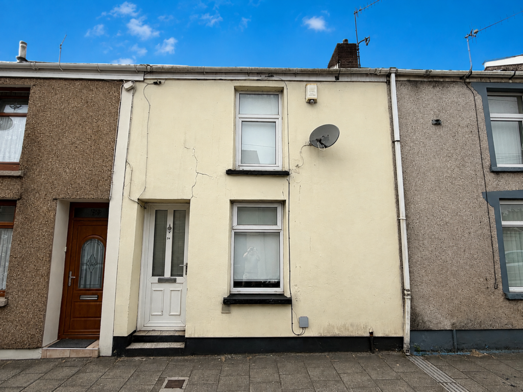 Fforchaman Road, Cwmaman, Aberdare,   CF44 6NG
