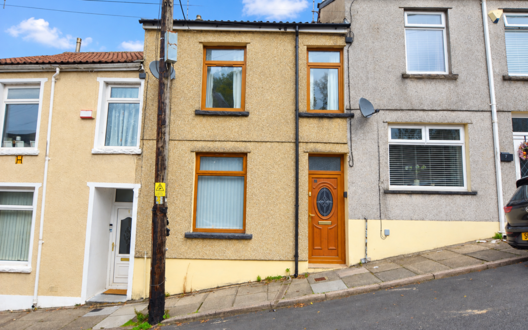 School Road, Troedyrhiw, Merthyr Tydfil CF48 4JS