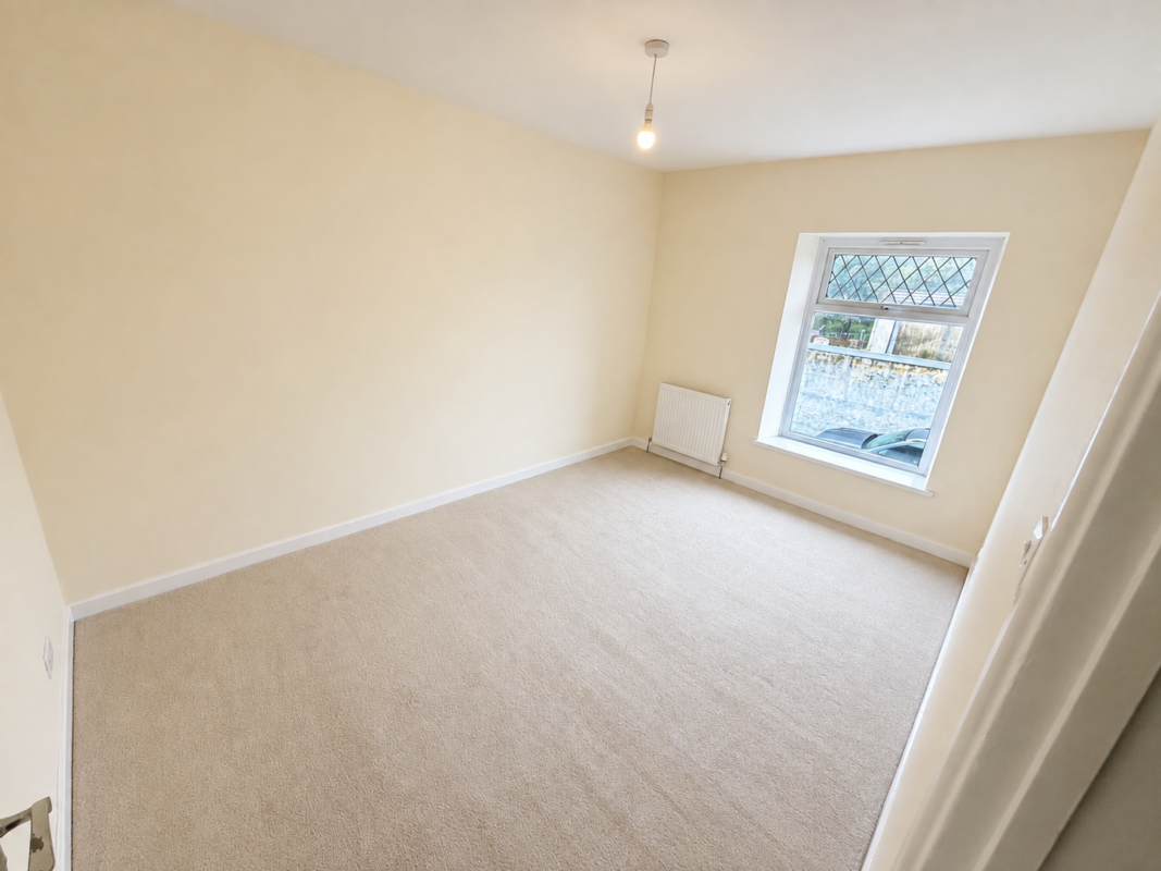 Eirw Road, , Porth,   CF39 9LU