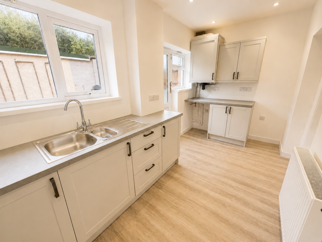 Eirw Road, , Porth,   CF39 9LU